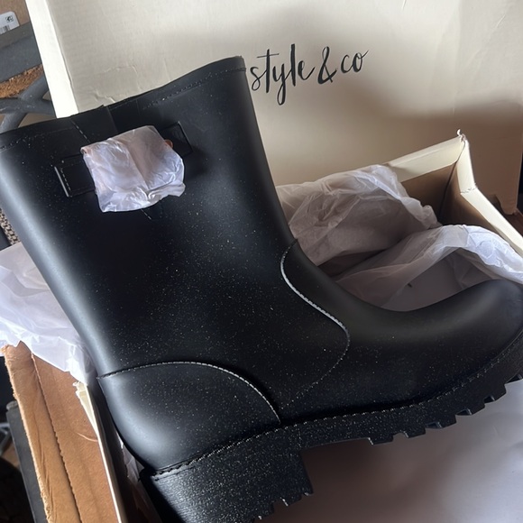 Cold-Weather Buckled Rain Boots Black 9M - Picture 2 of 2